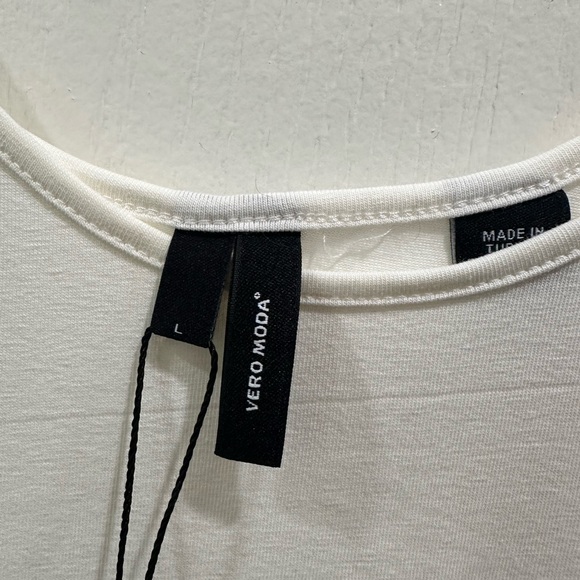 Vero Moda Fitted Tank Top - Picture 3 of 5